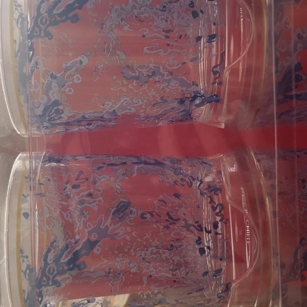 Lilly Pulitzer CLEAR & BLUE Coraly 4 Low-Ball Glasses Set - Picture 4 of 5